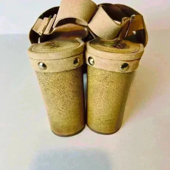 NEW! Vince Camuto Jenevya Suede Platform Sandal - Picture 4 of 7